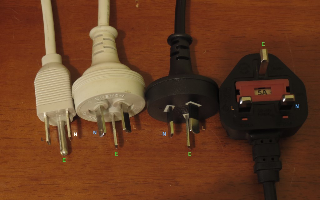 Comparison of US, Australian, and UK plugs.jpg